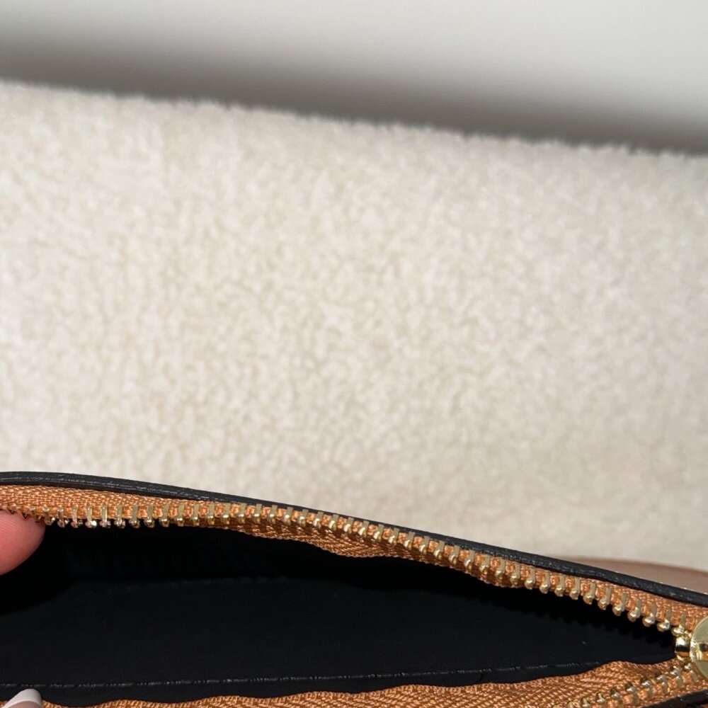 Vere Pelle Genuine Leather Crossbody Bag - Picture 7 of 12